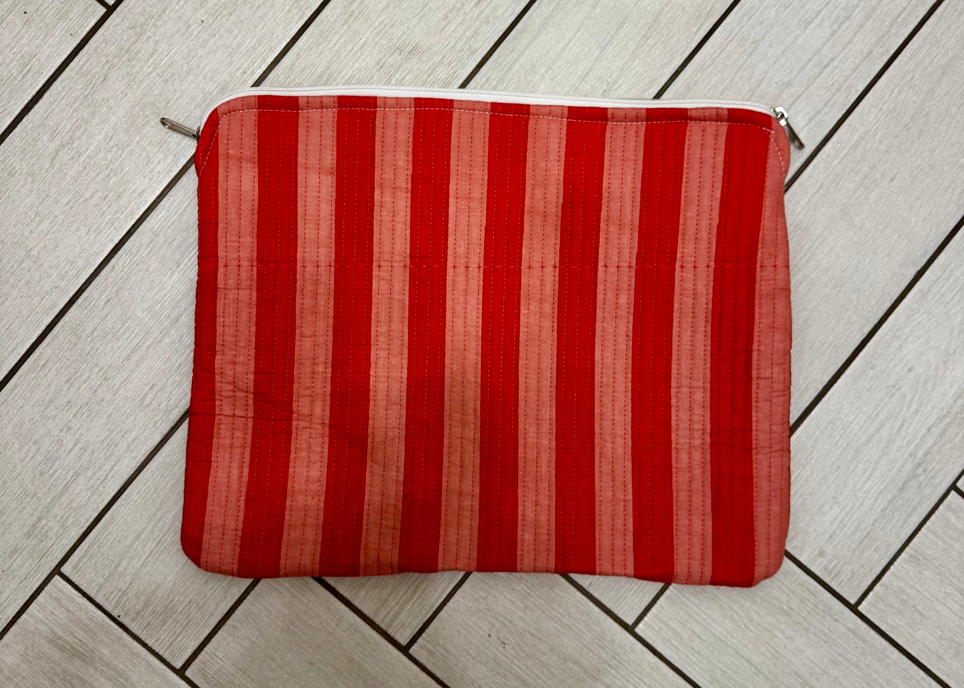 Quilted laptop sleeve