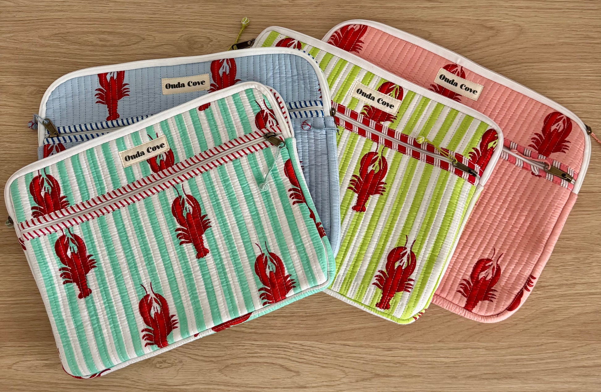 Block print quilted laptop case - blue lobster