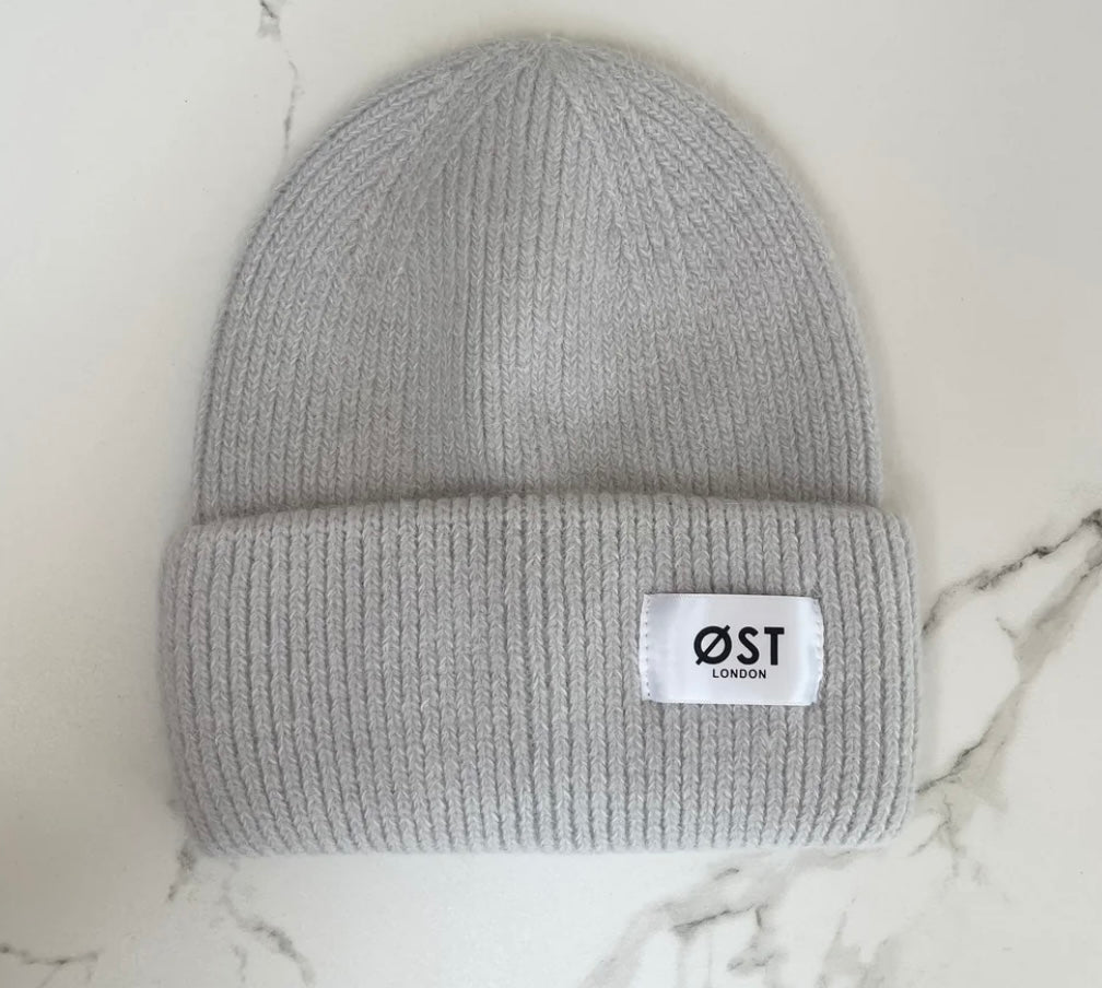 Angora Beanie - lightest grey