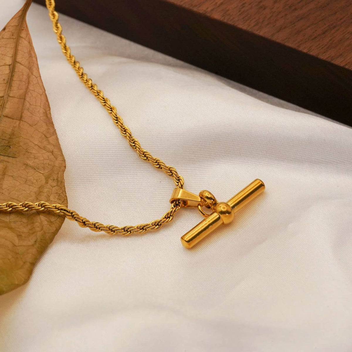 Rope chain T bar necklace (gold)