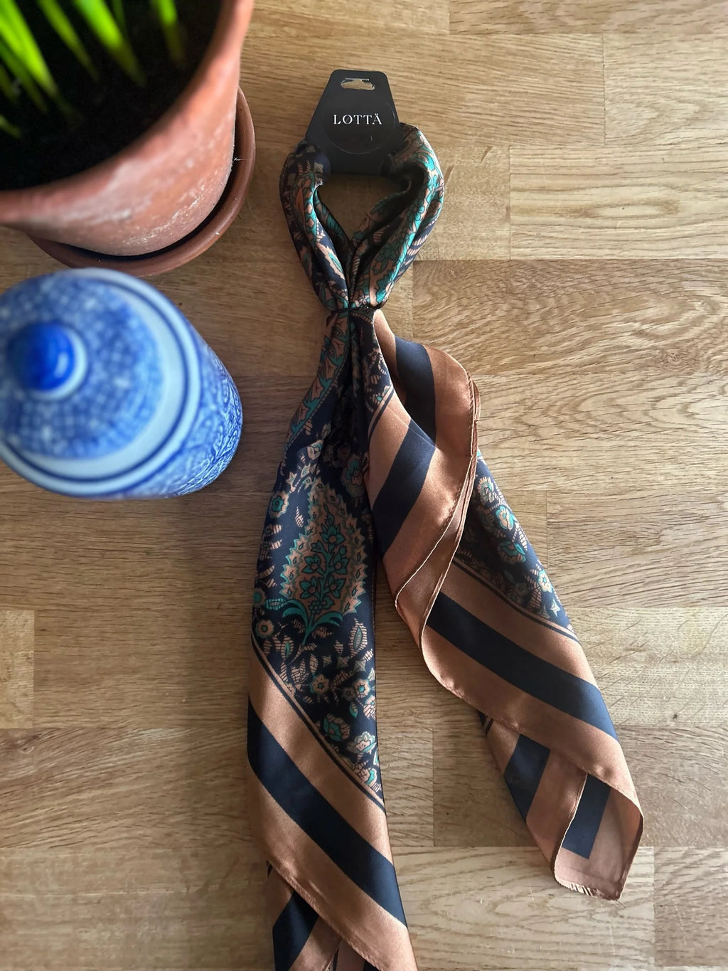 Black Copper Paisley Neck Scarf