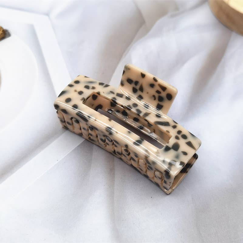Resin Claw Clip in Light Taupe Spot Print